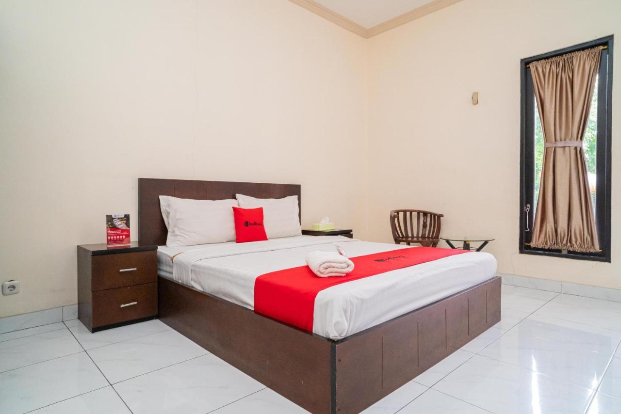 Reddoorz @ Wisma Pangrango Palangkaraya Bagian luar foto