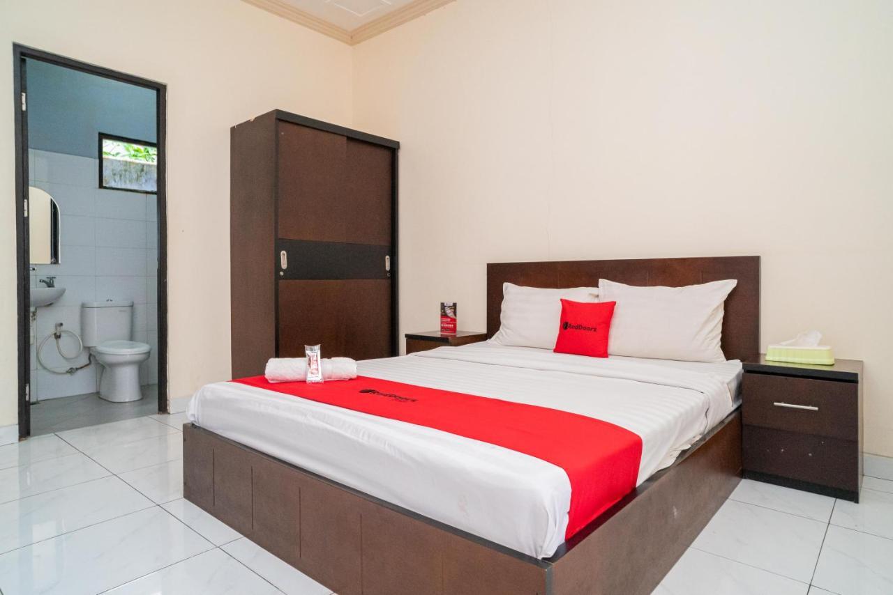 Reddoorz @ Wisma Pangrango Palangkaraya Bagian luar foto