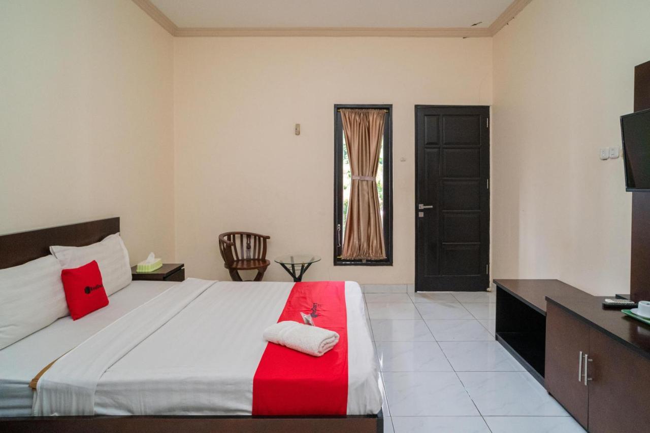 Reddoorz @ Wisma Pangrango Palangkaraya Bagian luar foto