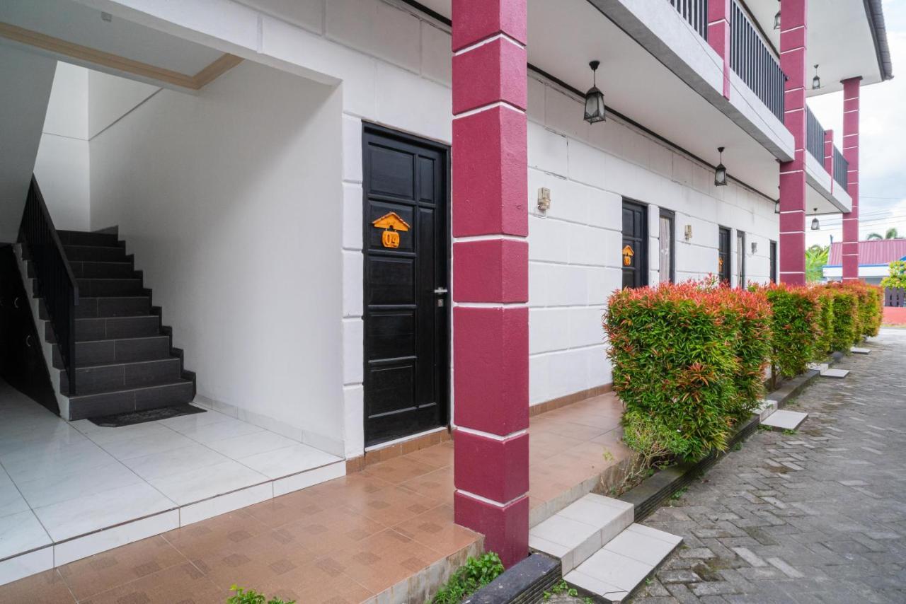 Reddoorz @ Wisma Pangrango Palangkaraya Bagian luar foto