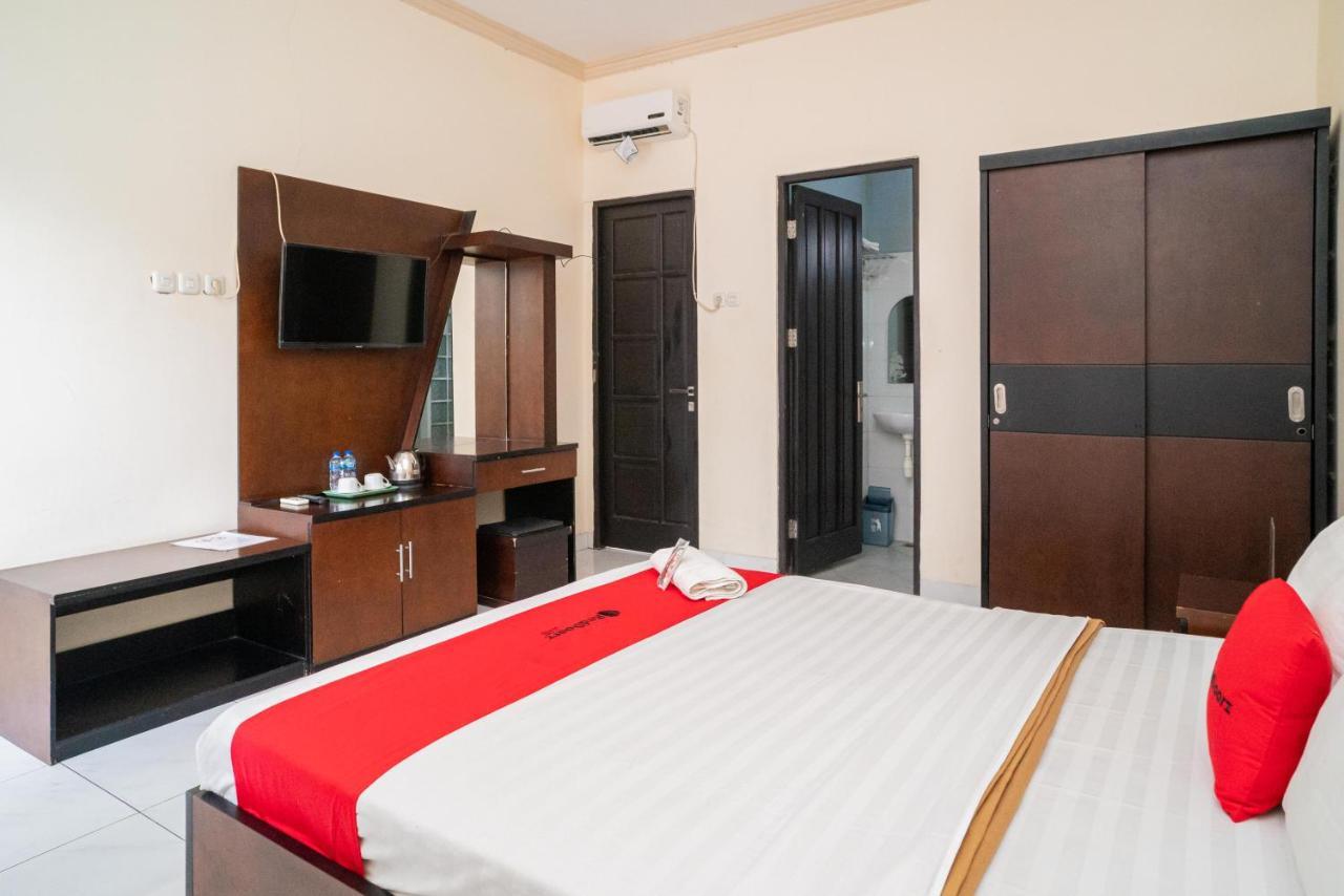 Reddoorz @ Wisma Pangrango Palangkaraya Bagian luar foto