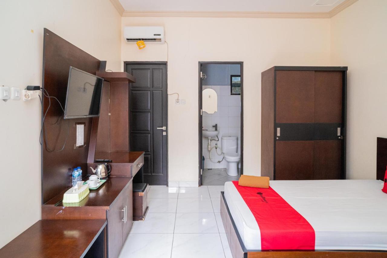 Reddoorz @ Wisma Pangrango Palangkaraya Bagian luar foto