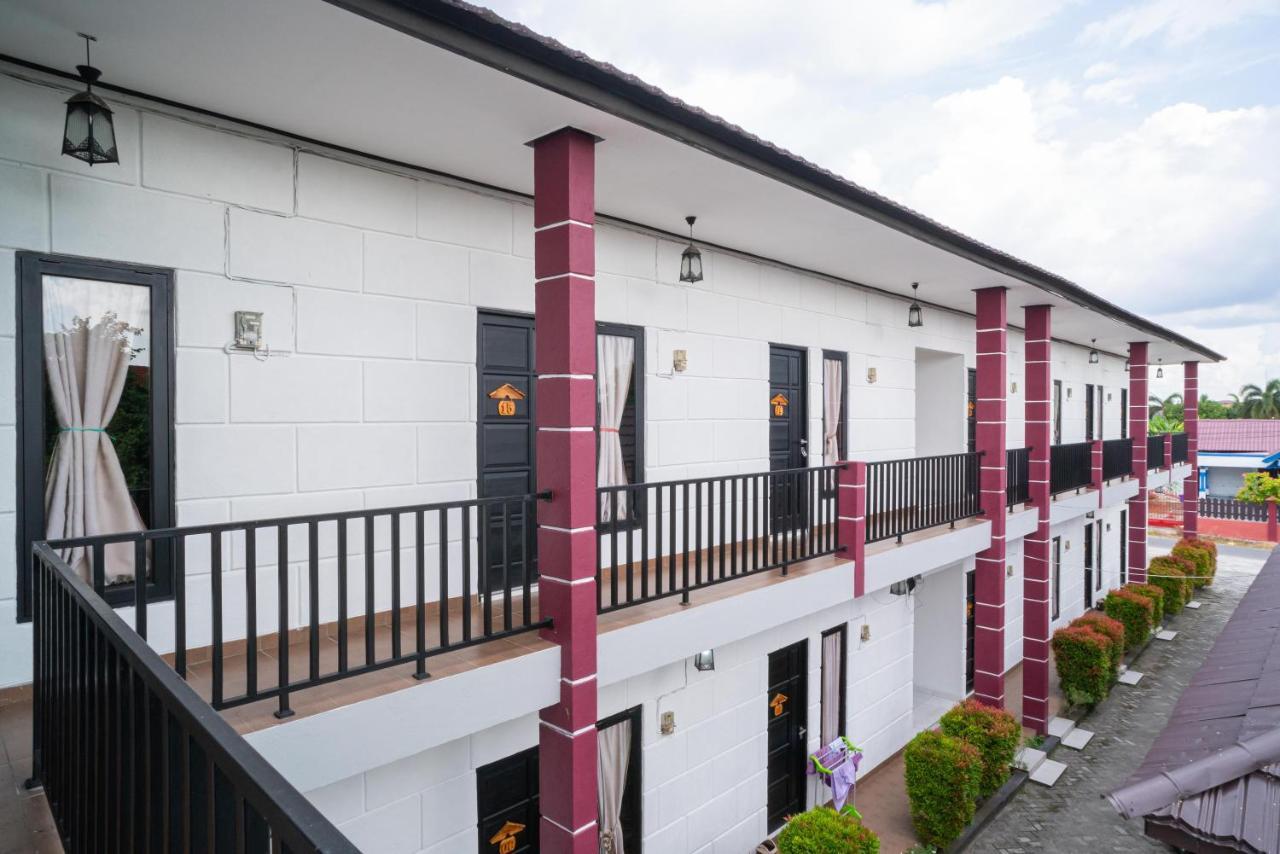 Reddoorz @ Wisma Pangrango Palangkaraya Bagian luar foto